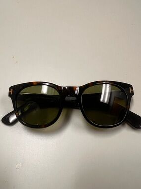Tom Ford  tortoiseshell Sunglasses 🕶️